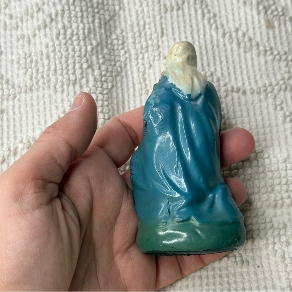 Vintage MCM Resin/Chalkware Virgin Mary Figure - Picture 3 of 5